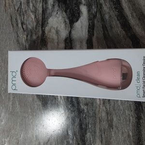 PMD Smart Facial Cleansing Device